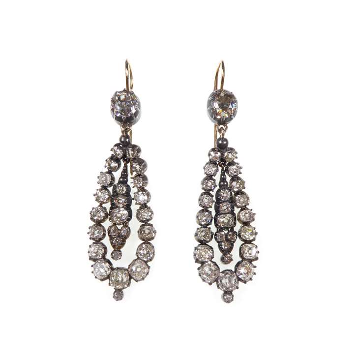 Pair of diamond drop swing frame pendant earrings